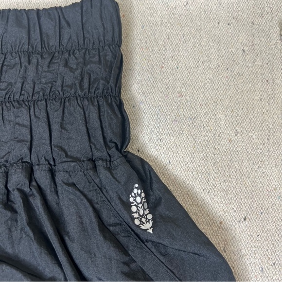 Free People FP Movement Way Home Short Size Small Black - Picture 4 of 8